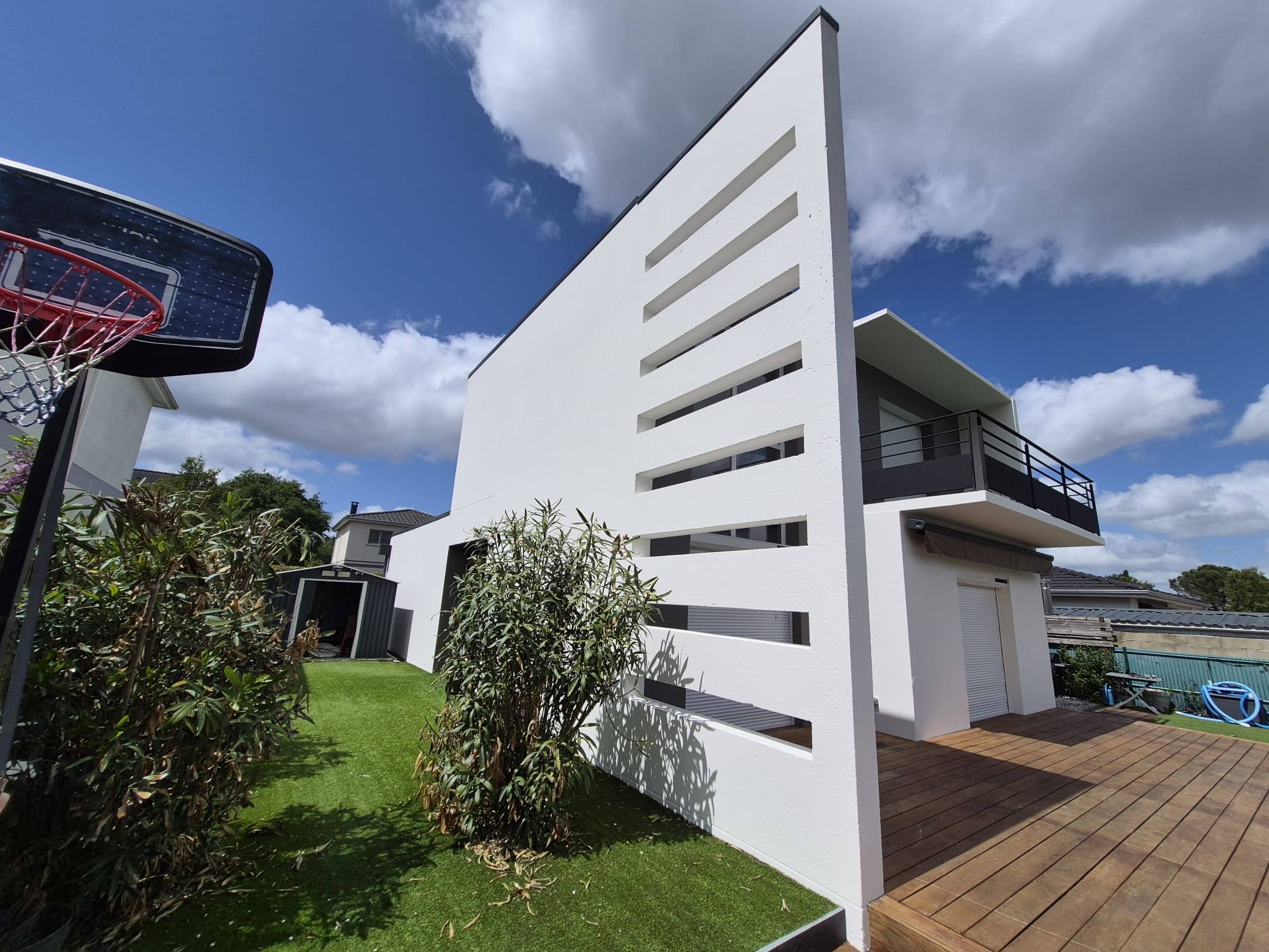 Façade rénovée au Haillan - vue 4