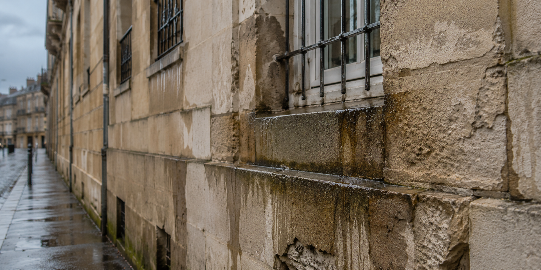 Humidité et infiltrations sur façade bordelaise